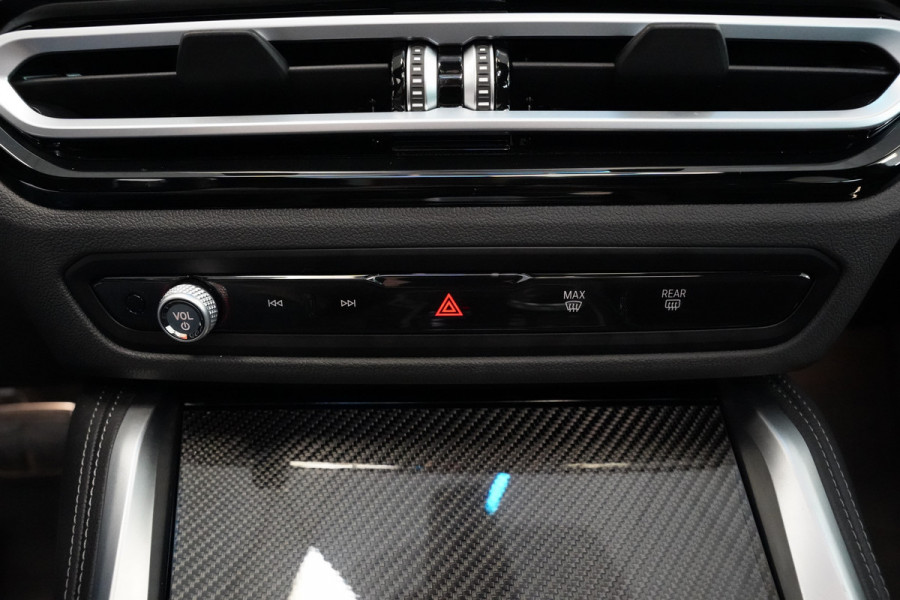 BMW 4 Serie Gran Coupé M440i xDrive High Executive ACC Opendak Wide Screen Head-up H&K Trekhaak Carbon Laser Light Portimao Blue!