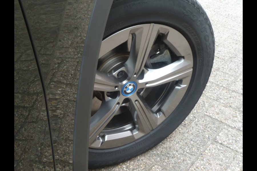 BMW X1 XDrive25e|Navi|Camera|Parking-Assist|Active-Guard|M-Sportstuur|Nieuw-Model