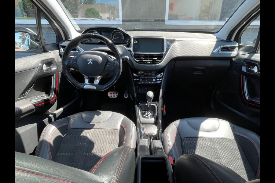 Peugeot 2008 1.2 PureTech GT-line / Panorama / Automaat !