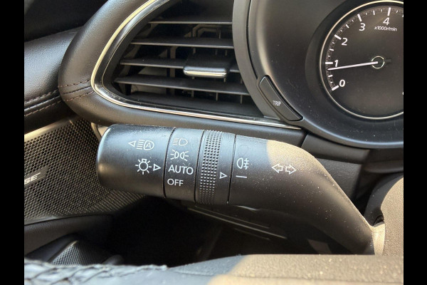 Mazda 3 2.0 e-SkyActiv-X M Hybrid 180 Comfort met Bose | Leer | Achteruitrij Camera |