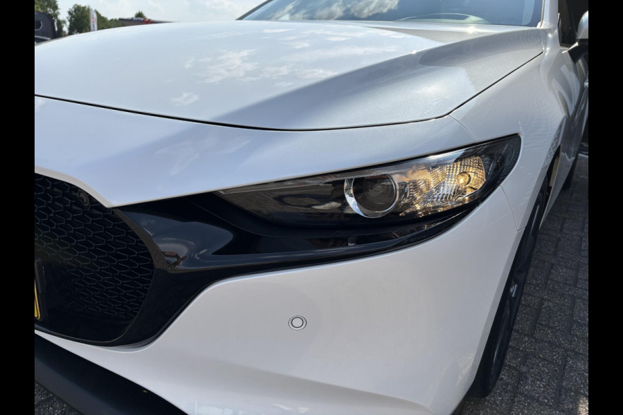 Mazda 3 2.0 e-SkyActiv-X M Hybrid 180 Comfort met Bose | Leer | Achteruitrij Camera |