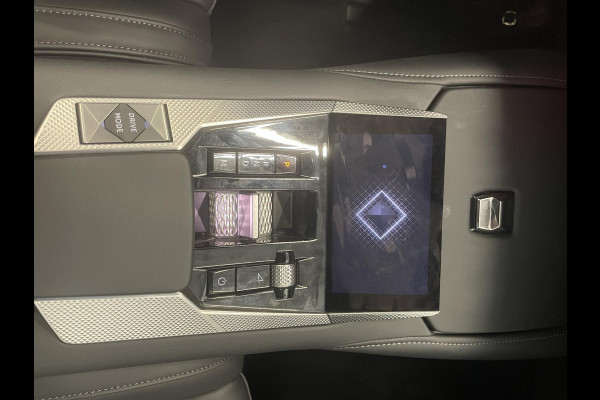 DS DS 4 1.2 PureTech Automaat Rivoli Cross Panoramadak Focal Audio Full LED Leder 360 (demo)Camera Adaptive Cruise Head Up Display