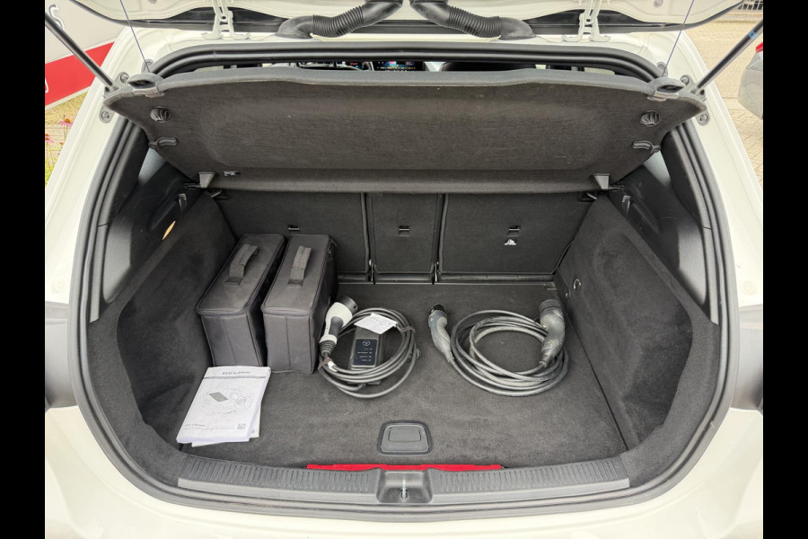 Mercedes-Benz B-Klasse 250 e 18''/Leder/Stoelverwarming/Camera/Sfeerverlichting/Apple Carplay & Android Auto
