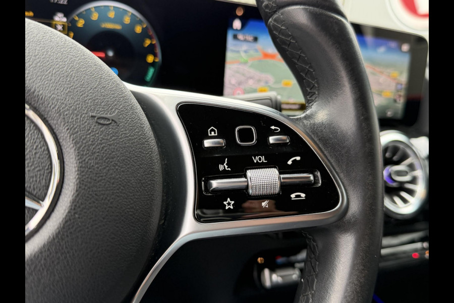 Mercedes-Benz B-Klasse 250 e 18''/Leder/Stoelverwarming/Camera/Sfeerverlichting/Apple Carplay & Android Auto
