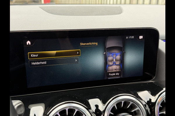 Mercedes-Benz B-Klasse 250 e 18''/Leder/Stoelverwarming/Camera/Sfeerverlichting/Apple Carplay & Android Auto