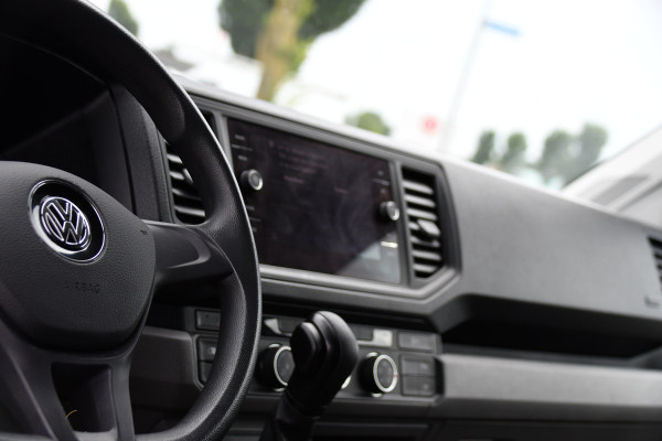 Volkswagen Crafter 35 2.0 TDI L3H3 PB Edition Camera, Cruise, Carplay, LED, 177pk, Automaat, Multimedia, Standkachel, Sensoren, Uniek!