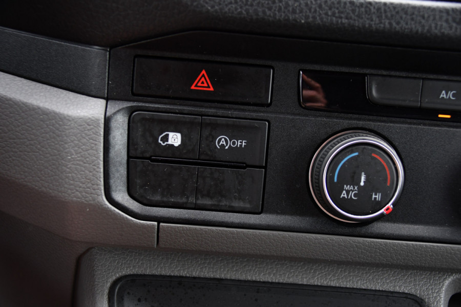 Volkswagen Crafter 35 2.0 TDI L3H3 PB Edition Camera, Cruise, Carplay, LED, 177pk, Automaat, Multimedia, Standkachel, Sensoren, Uniek!