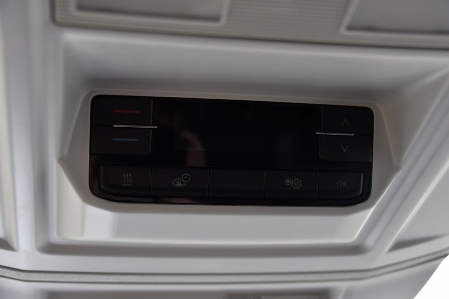 Volkswagen Crafter 35 2.0 TDI L3H3 PB Edition Camera, Cruise, Carplay, LED, 177pk, Automaat, Multimedia, Standkachel, Sensoren, Uniek!