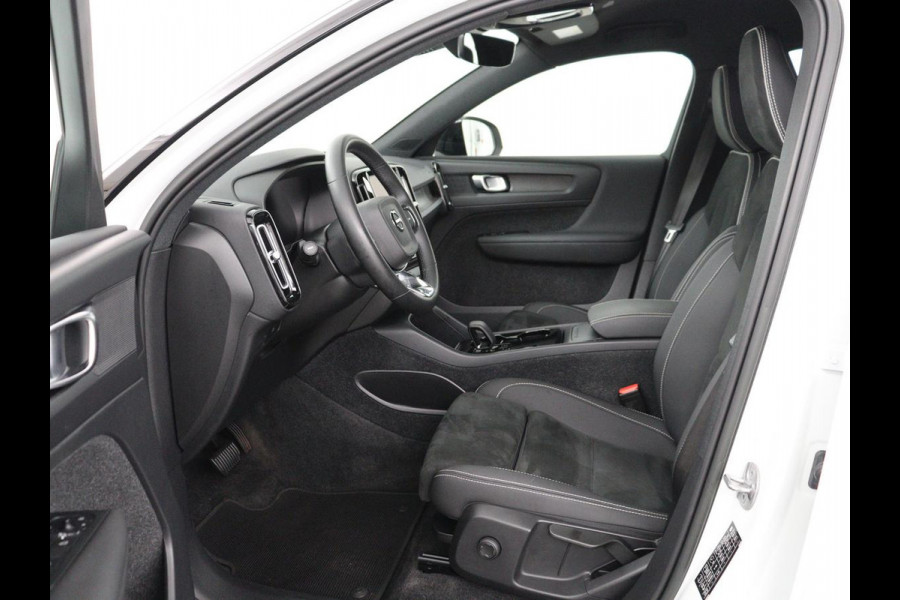 Volvo XC40 Recharge Plus | SOH 91.2% | Warmtepomp | Trekhaak | | SOH 91.2% | Warmtepomp | Trekhaak | Leder/alcantara | Stuur/stoel verwarming | Camera | Carplay | 19''