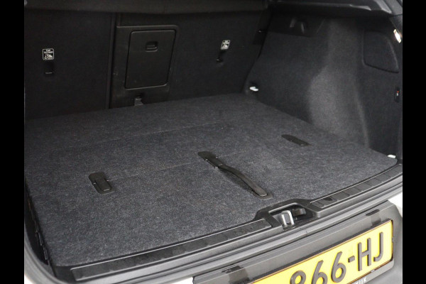 Volvo XC40 Recharge Plus | SOH 91.2% | Warmtepomp | Trekhaak | | SOH 91.2% | Warmtepomp | Trekhaak | Leder/alcantara | Stuur/stoel verwarming | Camera | Carplay | 19''