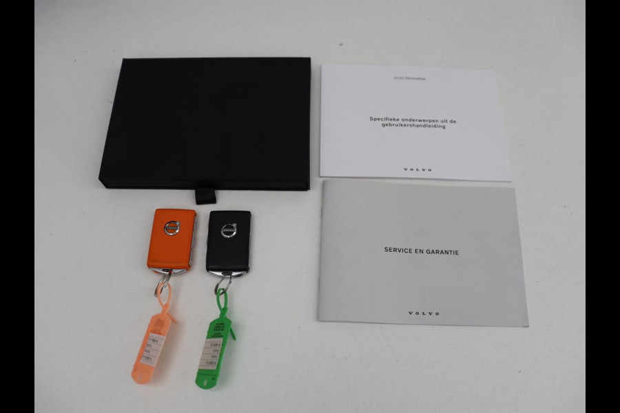 Volvo XC40 Recharge Plus | SOH 91.2% | Warmtepomp | Trekhaak | | SOH 91.2% | Warmtepomp | Trekhaak | Leder/alcantara | Stuur/stoel verwarming | Camera | Carplay | 19''