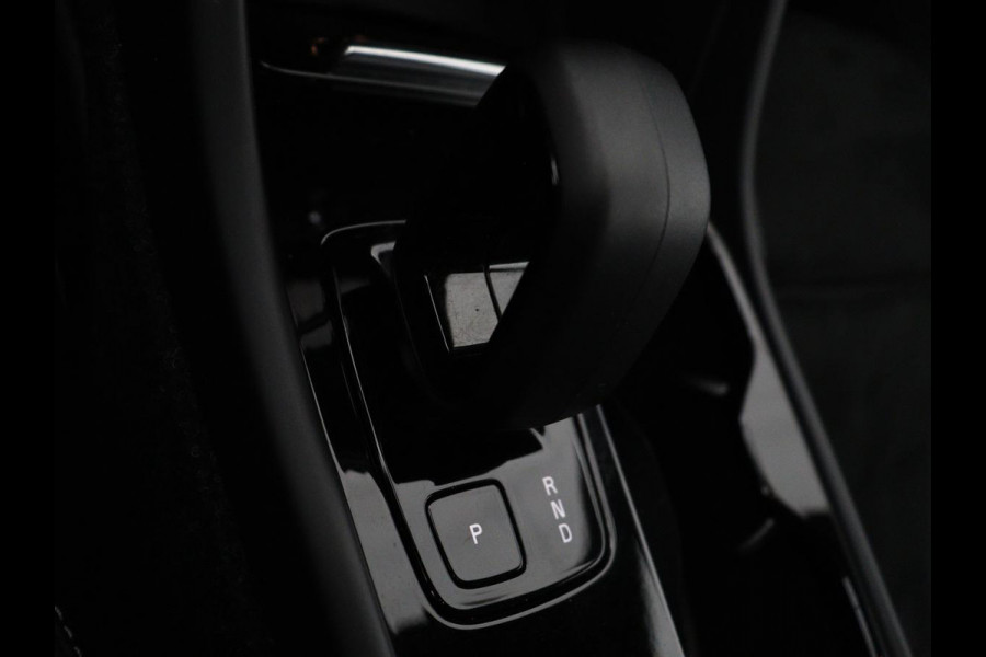 Volvo XC40 Recharge Plus | SOH 91.2% | Warmtepomp | Trekhaak | | SOH 91.2% | Warmtepomp | Trekhaak | Leder/alcantara | Stuur/stoel verwarming | Camera | Carplay | 19''