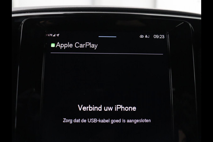 Volvo XC40 Recharge Plus | SOH 91.2% | Warmtepomp | Trekhaak | | SOH 91.2% | Warmtepomp | Trekhaak | Leder/alcantara | Stuur/stoel verwarming | Camera | Carplay | 19''