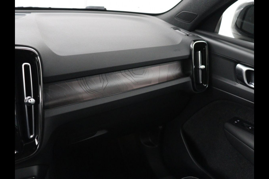 Volvo XC40 Recharge Plus | SOH 91.2% | Warmtepomp | Trekhaak | | SOH 91.2% | Warmtepomp | Trekhaak | Leder/alcantara | Stuur/stoel verwarming | Camera | Carplay | 19''
