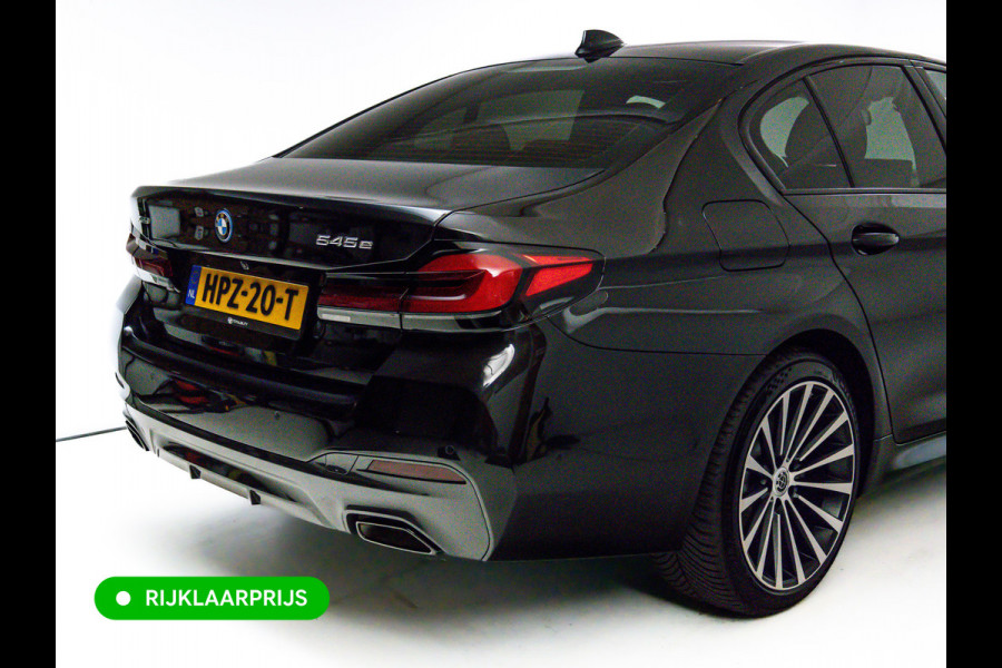 BMW 5 Serie 545e xDrive M-Sport | Open Dak | Trekhaak elec. | 360 Camera | Stoel- & Stuurverwarming | Adaptieve Cruise | Lederen bekleding, Comfortstoelen, Electrosche verstelbare voorstoelen