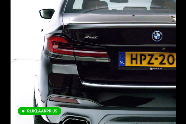 BMW 5 Serie 545e xDrive M-Sport | Open Dak | Trekhaak elec. | 360 Camera | Stoel- & Stuurverwarming | Adaptieve Cruise | Lederen bekleding, Comfortstoelen, Electrosche verstelbare voorstoelen