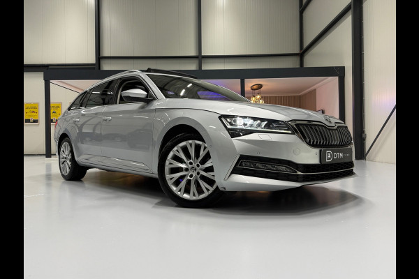 Škoda Superb Combi 1.4 TSI iV iV L&K 218PK 360° Navi Pano Trekhaak Elek. A.klep Leder