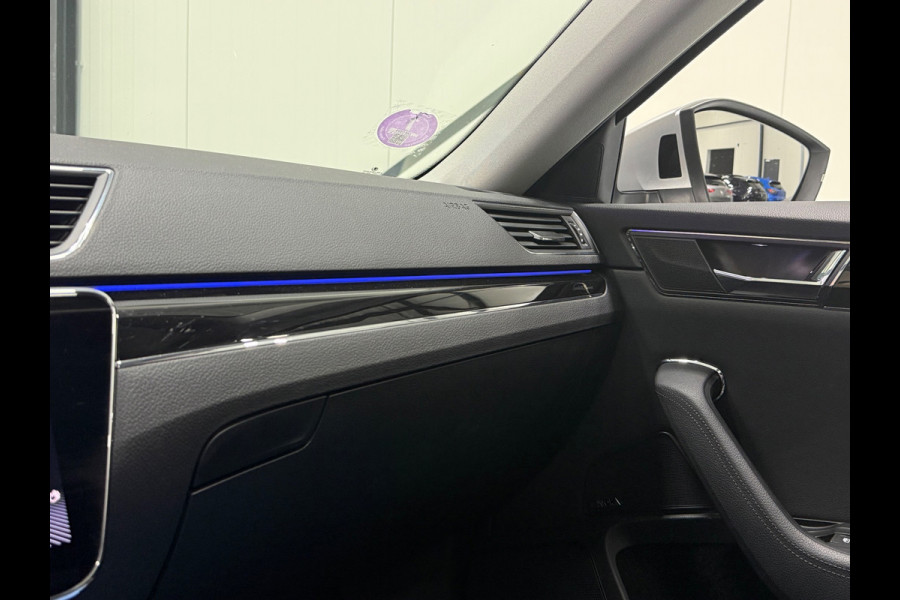 Škoda Superb Combi 1.4 TSI iV iV L&K 218PK 360° Navi Pano Trekhaak Elek. A.klep Leder