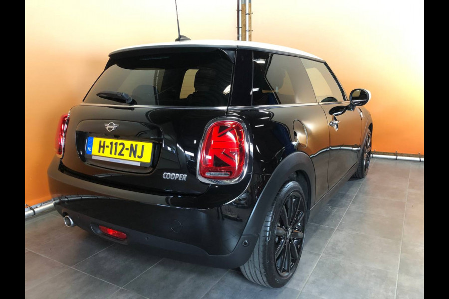 MINI 3-deurs 1.5 Cooper 60 Years Edition NL auto sportstoelen | leer | navi | led | harman kardon | pano dak | head up | dealer onderhouden
