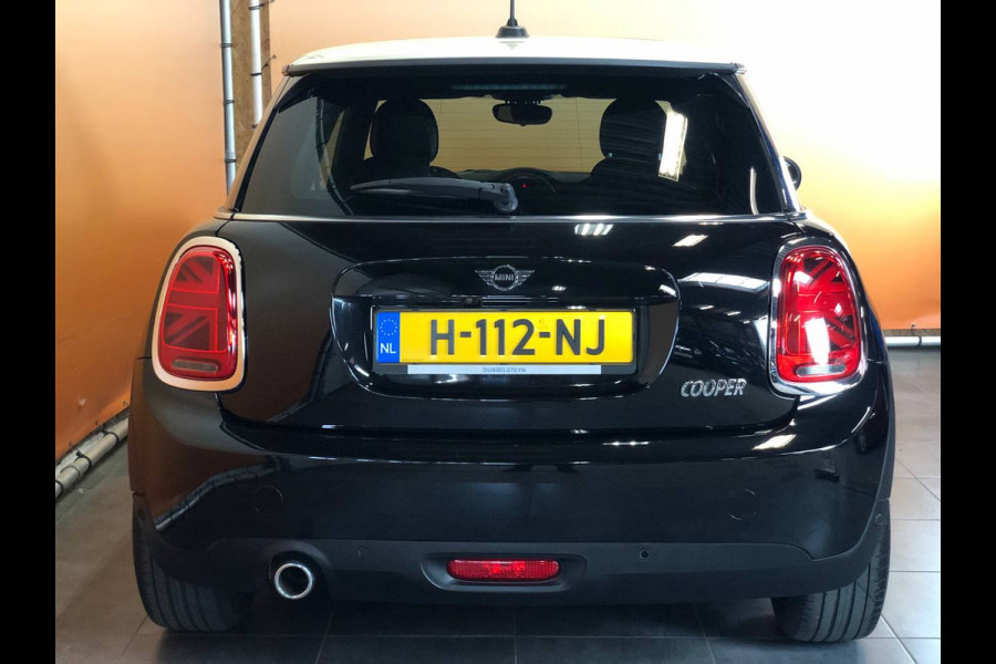 MINI 3-deurs 1.5 Cooper 60 Years Edition NL auto sportstoelen | leer | navi | led | harman kardon | pano dak | head up | dealer onderhouden
