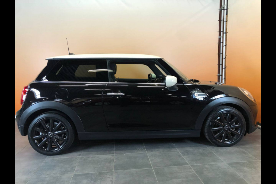 MINI 3-deurs 1.5 Cooper 60 Years Edition NL auto sportstoelen | leer | navi | led | harman kardon | pano dak | head up | dealer onderhouden