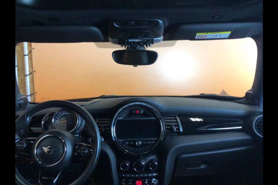MINI 3-deurs 1.5 Cooper 60 Years Edition NL auto sportstoelen | leer | navi | led | harman kardon | pano dak | head up | dealer onderhouden