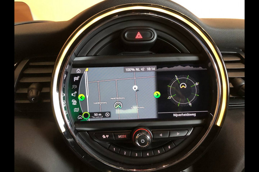 MINI 3-deurs 1.5 Cooper 60 Years Edition NL auto sportstoelen | leer | navi | led | harman kardon | pano dak | head up | dealer onderhouden