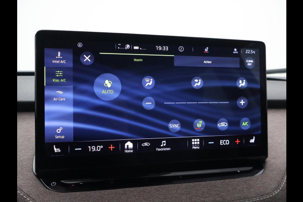 Škoda ENYAQ iV 60 FIRST EDITION + CHRYSTAL LIGHTNING | 21 INCH | ADAPTIVE CRUISE | MEMORY | SFEERVERLICHTING