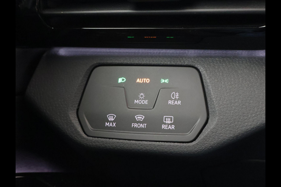 Volkswagen ID.4 PRO 77 kWh 204 PK MOONSTONE GREY + CAMERA | ADAPTIVE CRUISE | SFEER | STOELVERWARMING