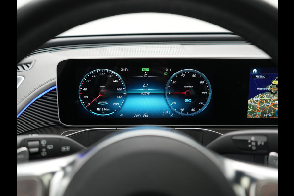 Mercedes-Benz EQC 400 4MATIC Business Solution AMG 80 kWh 408pk Dealer O.H. | Panodak | Adaptive Cruise | Head Up | 360 Camera | Burmester Audio | Lederen Sportstoelen Massage & Memory | Sfeerverlichting | Blis | Widescreen Navi | Stoelverwarming | DAB |