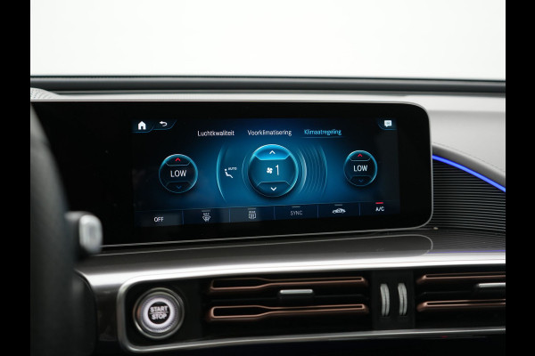 Mercedes-Benz EQC 400 4MATIC Business Solution AMG 80 kWh 408pk Dealer O.H. | Panodak | Adaptive Cruise | Head Up | 360 Camera | Burmester Audio | Lederen Sportstoelen Massage & Memory | Sfeerverlichting | Blis | Widescreen Navi | Stoelverwarming | DAB |