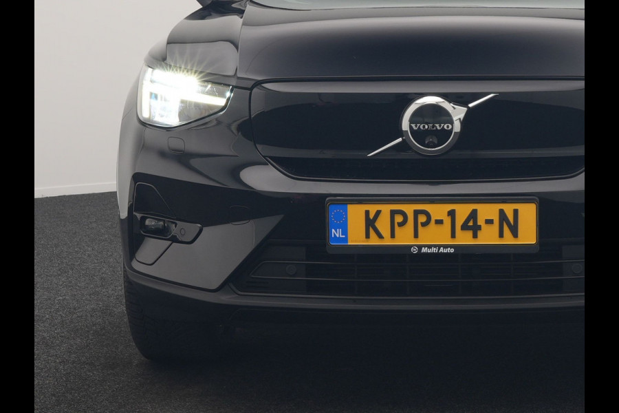 Volvo XC40 Ultimate Recharge Pure 70 kWh 231pk Dealer O.H. | Trekhaak Af Fabriek | Panodak | Adaptive Cruise | 360 Camera | Harman / Kardon | Alcantara Sportstoelen Memory & Verwarmd | Keyless | Blis | Apple Carplay | Google Assistent | DAB |