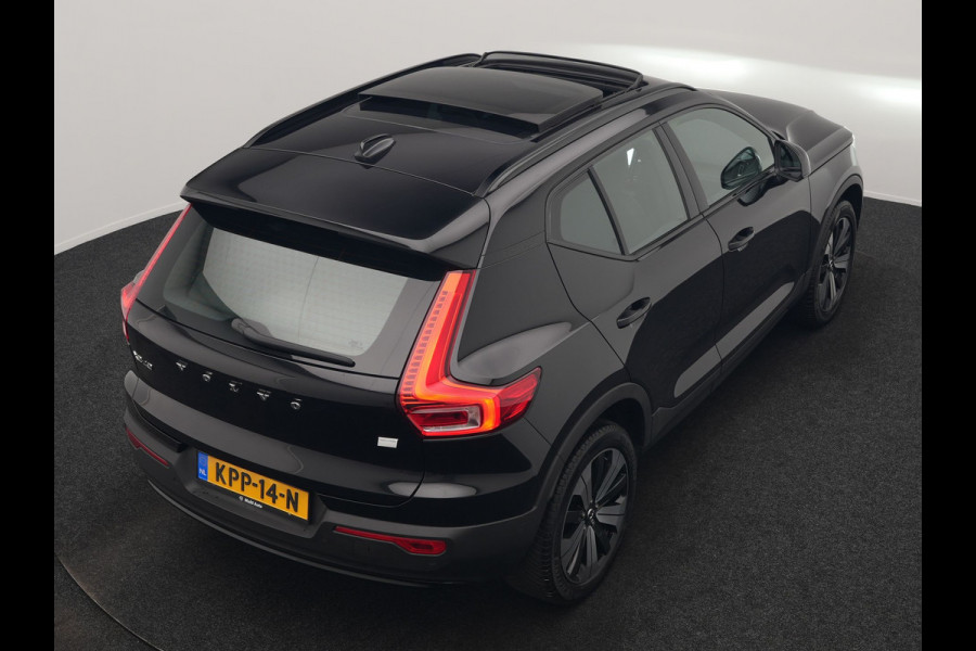 Volvo XC40 Ultimate Recharge Pure 70 kWh 231pk Dealer O.H. | Trekhaak Af Fabriek | Panodak | Adaptive Cruise | 360 Camera | Harman / Kardon | Alcantara Sportstoelen Memory & Verwarmd | Keyless | Blis | Apple Carplay | Google Assistent | DAB |