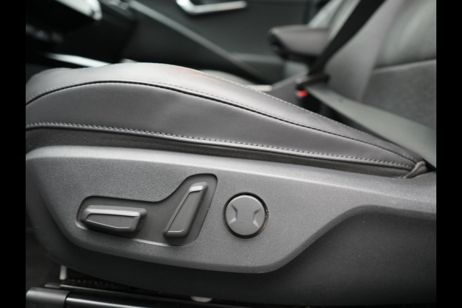 Kia Niro 1.6 GDi ExecutiveLine PHEV 182pk Dealer O.H. | Adaptive Cruise | Head Up | Camera | Harman / Kardon | Lederen Sportstoelen Ventilatie & Memory | Keyless | Blis | Stoelen & Stuur Verwarmd | Sfeerverlichting | Navigatie | DAB | Plug In Hybrid |