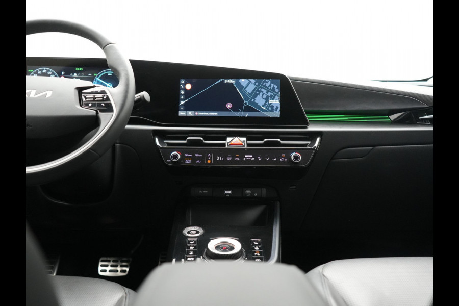 Kia Niro 1.6 GDi ExecutiveLine PHEV 182pk Dealer O.H. | Adaptive Cruise | Head Up | Camera | Harman / Kardon | Lederen Sportstoelen Ventilatie & Memory | Keyless | Blis | Stoelen & Stuur Verwarmd | Sfeerverlichting | Navigatie | DAB | Plug In Hybrid |