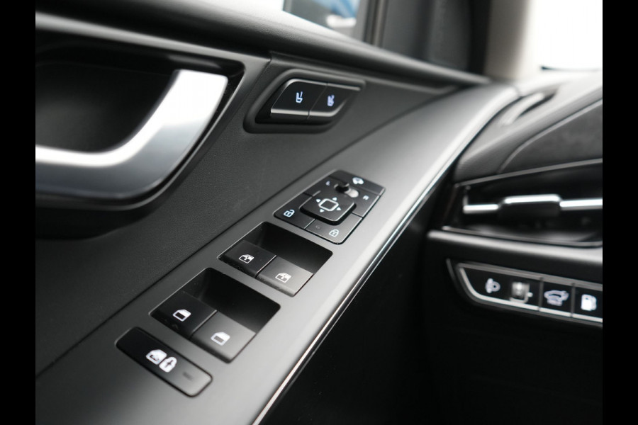 Kia Niro 1.6 GDi ExecutiveLine PHEV 182pk Dealer O.H. | Adaptive Cruise | Head Up | Camera | Harman / Kardon | Lederen Sportstoelen Ventilatie & Memory | Keyless | Blis | Stoelen & Stuur Verwarmd | Sfeerverlichting | Navigatie | DAB | Plug In Hybrid |