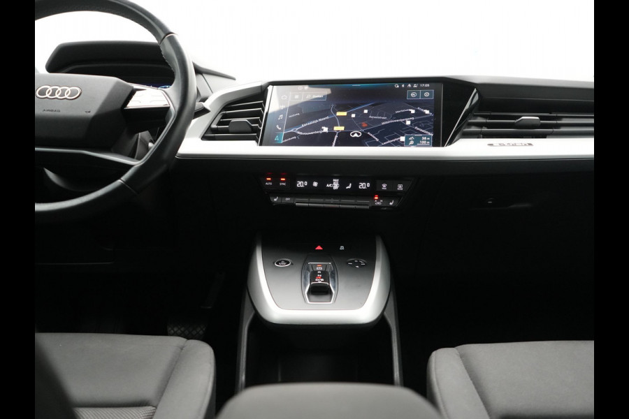 Audi Q4 e-tron 45 Quattro Edition 77 kWh 265pk Dealer O.H. | Trekhaak Af Fabriek | Stoelverwarming | Navigatie | Lane Assist | Virtual Cockpit | DAB | 19"L.M |