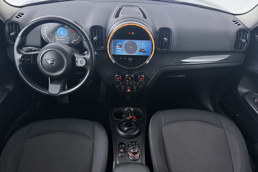 MINI Countryman 1.5 One Essential (NAVIGATIE, CARPLAY, PDC, LED, STUURBEDIENING, 1e EIGENAAR, DEALER ONDERHOUDEN)