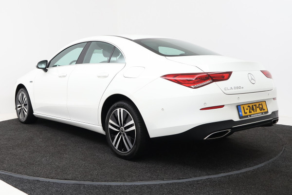 Mercedes-Benz CLA-Klasse 250 e Business Solution Luxury Limited (SFEERVERLICHTING, CAMERA, PDC, LED, 1e EIGENAAR)