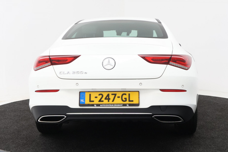 Mercedes-Benz CLA-Klasse 250 e Business Solution Luxury Limited (SFEERVERLICHTING, CAMERA, PDC, LED, 1e EIGENAAR)