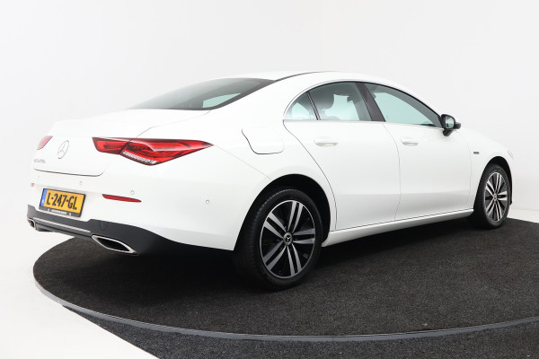 Mercedes-Benz CLA-Klasse 250 e Business Solution Luxury Limited (SFEERVERLICHTING, CAMERA, PDC, LED, 1e EIGENAAR)