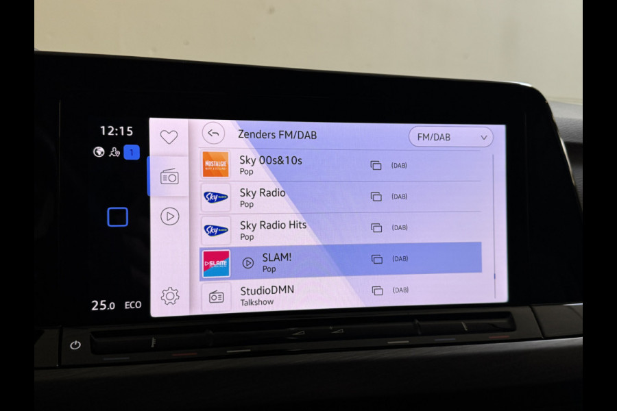 Volkswagen Golf 1.4 eHybrid 204PK PHEV DSG STYLE CAMERA/CARPLAY/SFEERVERL.