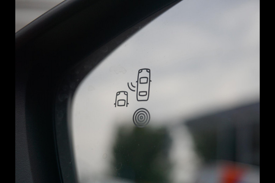 Peugeot 2008 1.2 Hybrid 136 GT 360 Camera