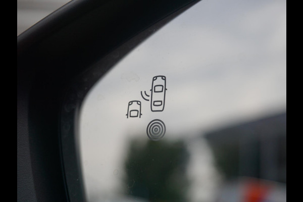 Peugeot 2008 1.2 Hybrid 136 GT 360 Camera