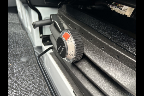 Mercedes-Benz Sprinter 317 CDI L2 H1 LED / 360 Camera / Distronic / MBUX / Navigatiesysteem / Parkeersensoren / Airco / 270 Graden achterdeuren