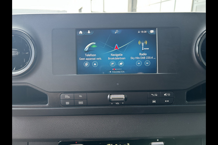 Mercedes-Benz Sprinter 317 CDI L2 H1 LED / 360 Camera / Distronic / MBUX / Navigatiesysteem / Parkeersensoren / Airco / 270 Graden achterdeuren
