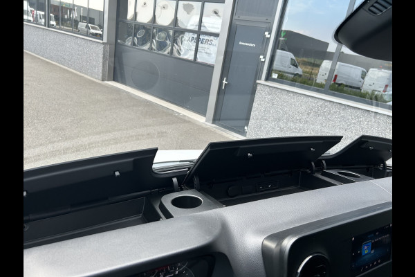 Mercedes-Benz Sprinter 317 CDI L2 H1 LED / 360 Camera / Distronic / MBUX / Navigatiesysteem / Parkeersensoren / Airco / 270 Graden achterdeuren