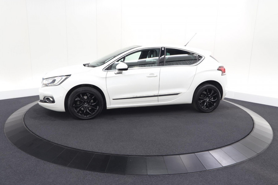DS DS 4 PureTech 130 Performance Line | Camera | Dodehoekdetectie | Stoelmassage | Apple Carplay