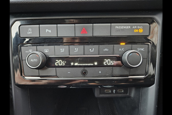 Volkswagen T-Cross 1.0 TSI Life Business Carplay! NAP! LED! Mooie/Nette Auto! Navigatie! Airco/Clima! Cruise Control!