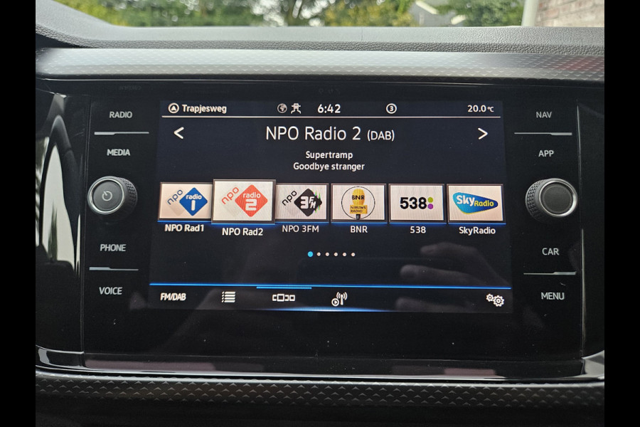 Volkswagen T-Cross 1.0 TSI Life Business Carplay! NAP! LED! Mooie/Nette Auto! Navigatie! Airco/Clima! Cruise Control!